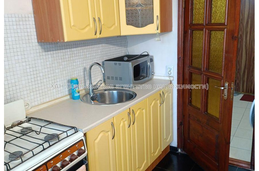 Продам квартиру, Аскольдовская ул. , 1  ком., 31 м², советский ремонт 