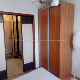 Продам квартиру, Воскресенская ул. , 2  ком., 48 м², евроремонт