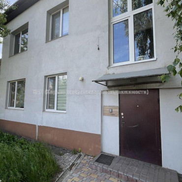 Продам квартиру, Петра Франко пер. , 1 кім., 30 м², капитальный ремонт 