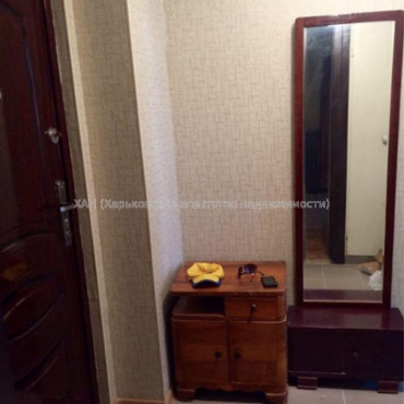 Продам квартиру, Валентиновская ул. , 2 кім., 44.90 м², косметический ремонт 