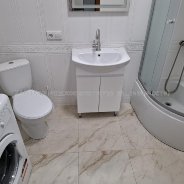 Сдам квартиру, Мира ул. , 1  ком., 40 м², евроремонт 