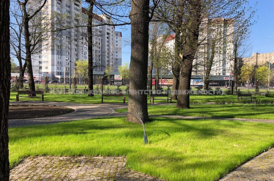 Продам квартиру, Героев Харькова просп. , 1 кім., 48.40 м², авторский дизайн 