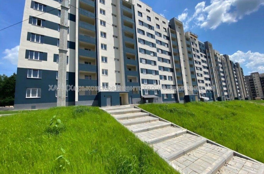 Продам квартиру, Победы просп. , 2  ком., 67 м², без отделочных работ 