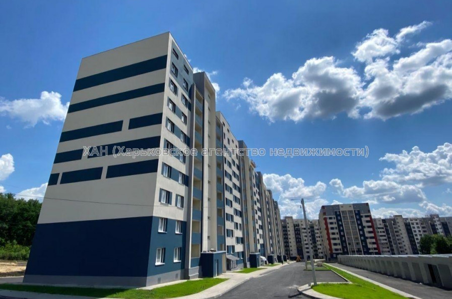 Продам квартиру, Победы просп. , 2  ком., 67 м², без отделочных работ 