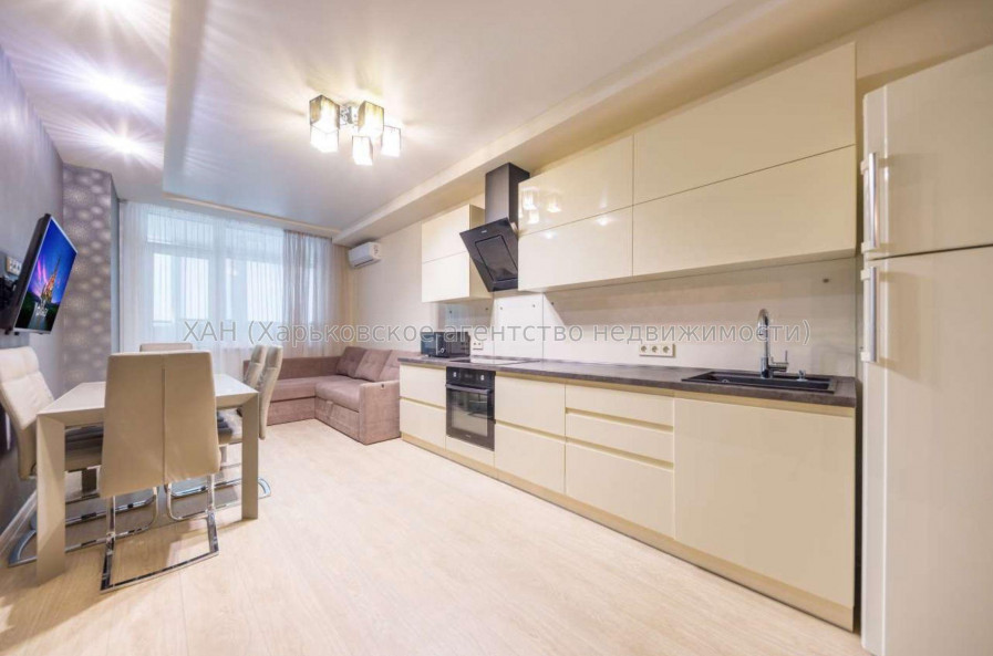 Продам квартиру, Григоровское шоссе , 2 кім., 86 м², евроремонт 