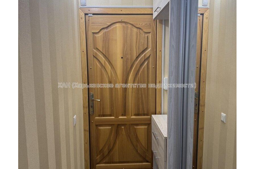 Продам квартиру, Гвардейцев Широнинцев ул. , 1 кім., 40 м², косметический ремонт 