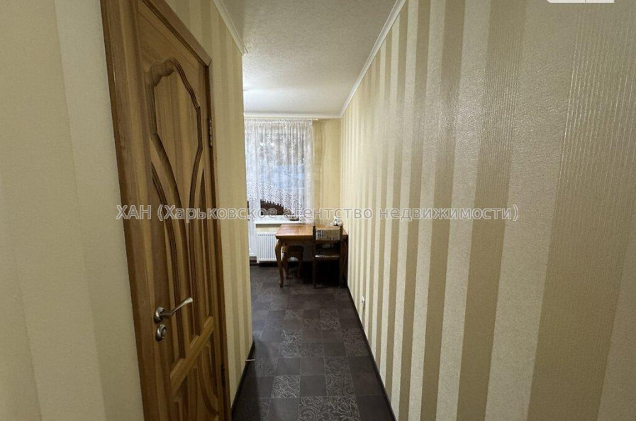 Продам квартиру, Гвардейцев Широнинцев ул. , 1 кім., 40 м², косметический ремонт 