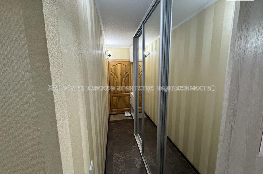 Продам квартиру, Гвардейцев Широнинцев ул. , 1 кім., 40 м², косметический ремонт 