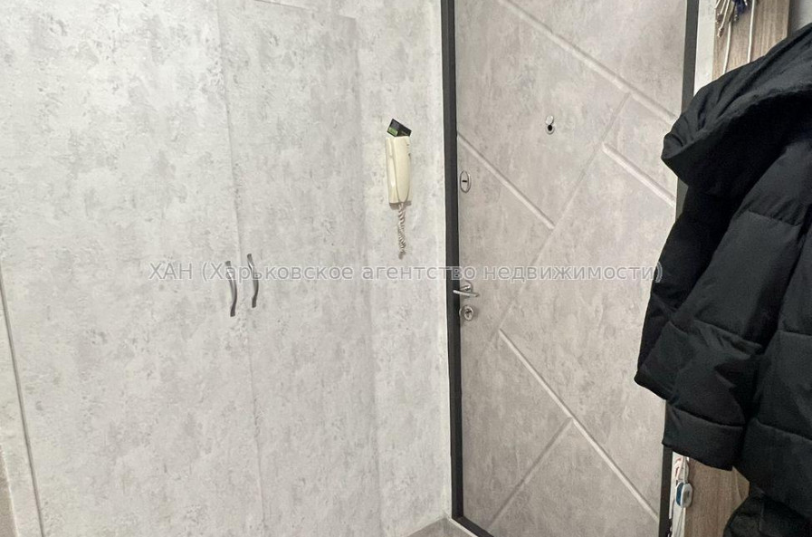 Продам квартиру, Гвардейцев Широнинцев ул. , 1  ком., 42 м², евроремонт 