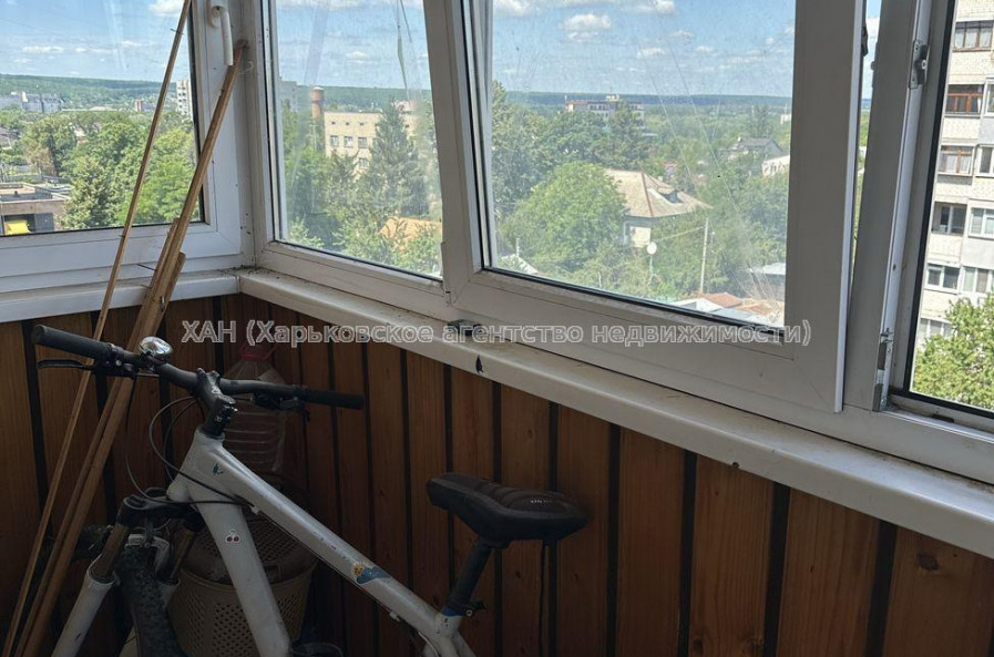 Продам квартиру, Клочковская ул. , 4  ком., 82 м², советский ремонт 