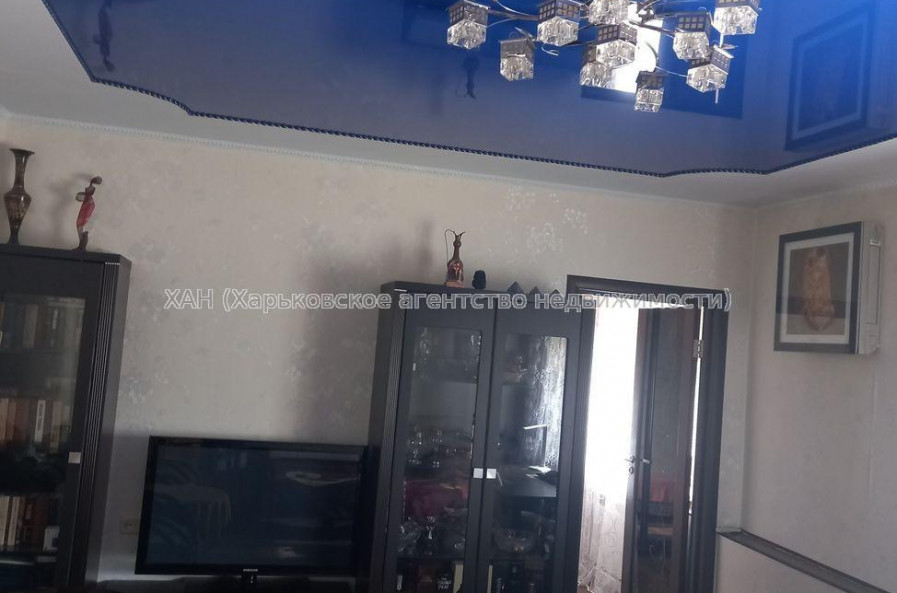 Продам квартиру, Яблоневая ул. , 2 кім., 69 м², капитальный ремонт 