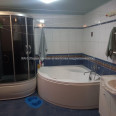 Продам квартиру, Яблоневая ул. , 2 кім., 69 м², капитальный ремонт 