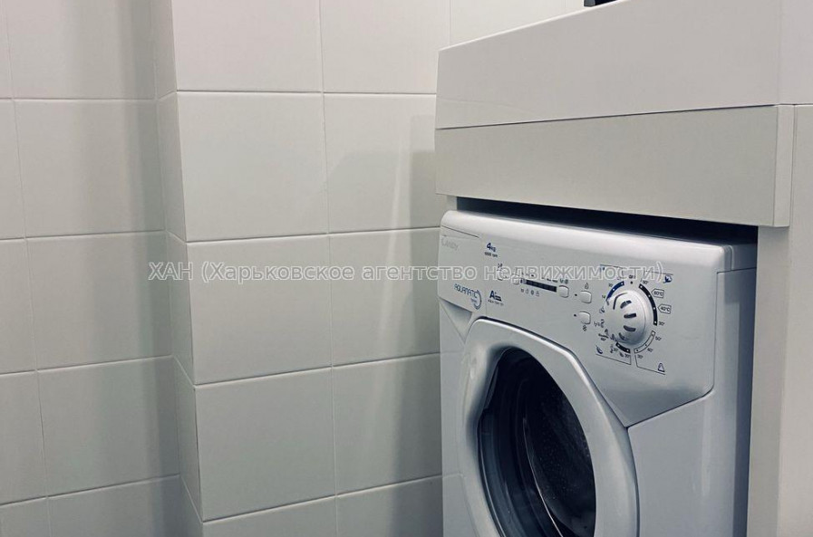 Продам квартиру, Хмельницкого Богдана ул. , 1 кім., 27 м², авторский дизайн 
