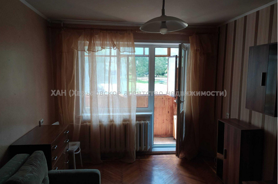 Продам квартиру, Владислава Зубенко ул. , 1 кім., 30.90 м², советский ремонт 