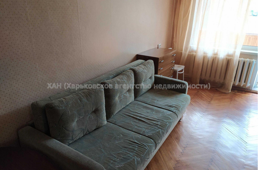 Продам квартиру, Владислава Зубенко ул. , 1 кім., 30.90 м², советский ремонт 