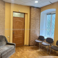 Продам нежитлову нерухомість, офис в многоквартирном доме , 3 кім., 67 м², частичный ремонт 