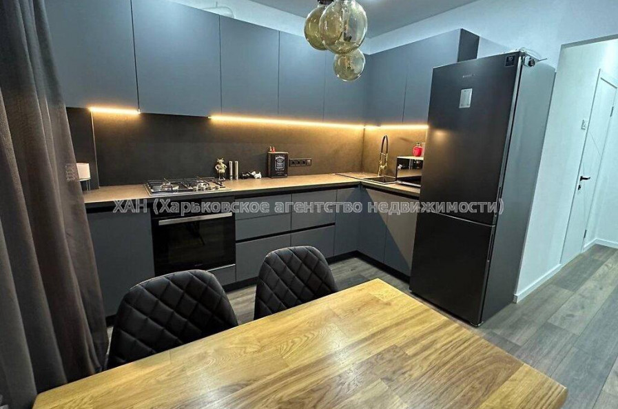 Продам квартиру, Ньютона ул. , 1  ком., 45.50 м², евроремонт 
