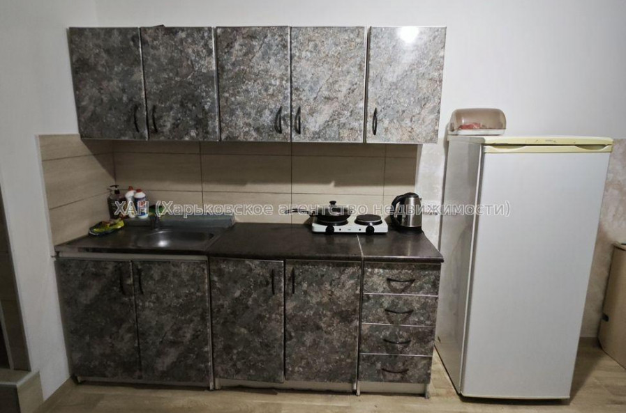 Продам квартиру, Косарева ул. , 1  ком., 23 м², косметический ремонт 