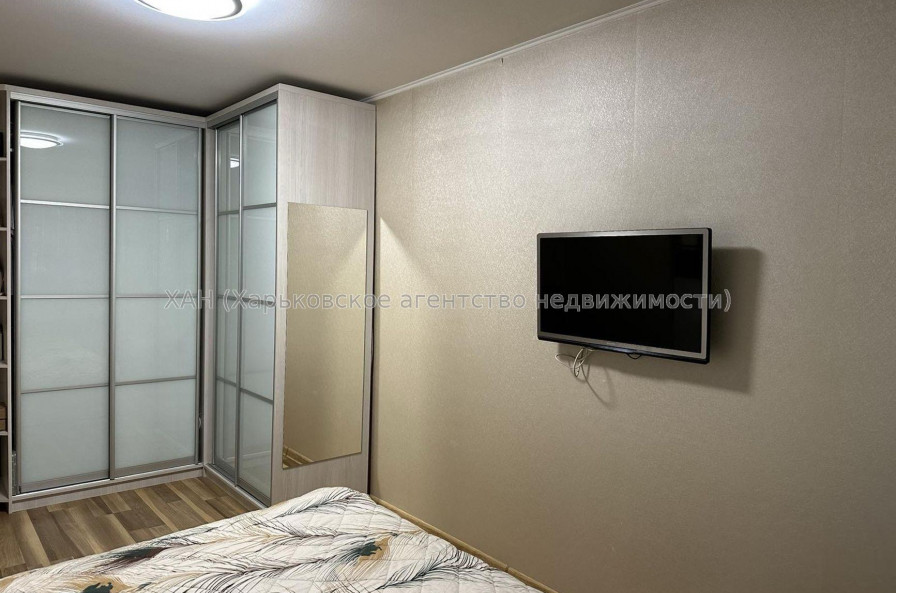 Продам квартиру, Льва Ландау просп. , 4  ком., 101 м², капитальный ремонт 