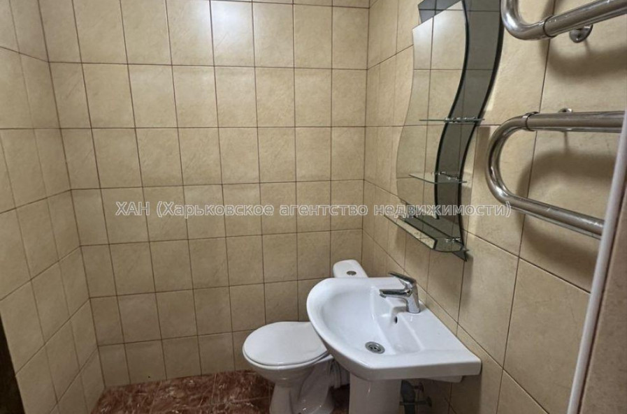 Продам квартиру, Льва Ландау просп. , 4  ком., 101 м², капитальный ремонт 