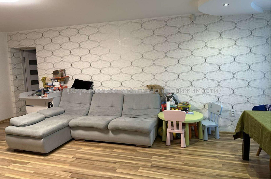 Продам квартиру, Льва Ландау просп. , 4  ком., 101 м², капитальный ремонт 