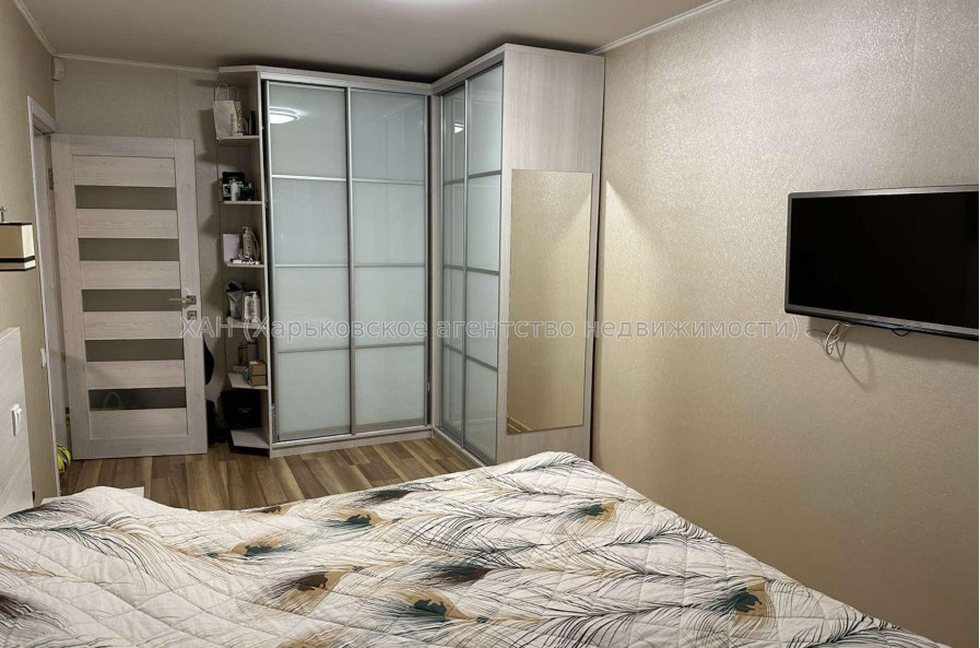 Продам квартиру, Льва Ландау просп. , 4  ком., 101 м², капитальный ремонт 
