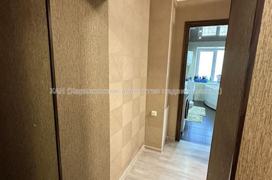 Продам квартиру, Льва Ландау просп. , 4  ком., 101 м², капитальный ремонт 