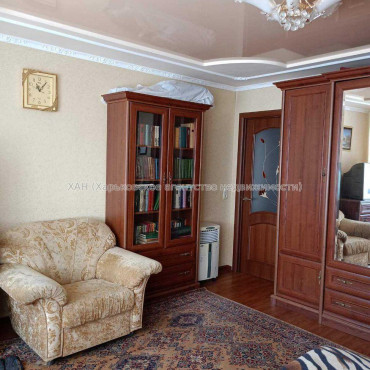 Продам квартиру, Пастера Луи ул. , 3  ком., 95 м², евроремонт 