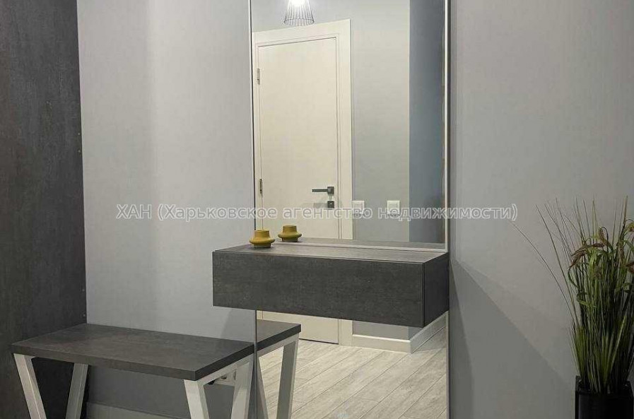 Продам квартиру, Людвига Свободы просп. , 2  ком., 70 м², евроремонт 