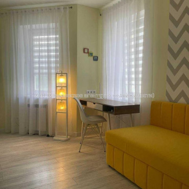 Продам квартиру, Людвига Свободы просп. , 2 кім., 70 м², евроремонт 