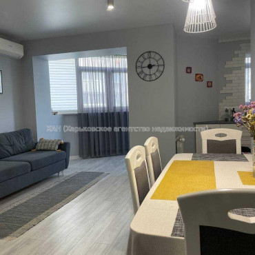 Продам квартиру, Людвига Свободы просп. , 2 кім., 70 м², евроремонт 