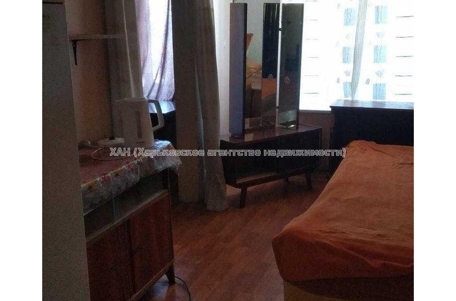 Продам квартиру, Фейербаха площ. , 3  ком., 50 м², советский ремонт 