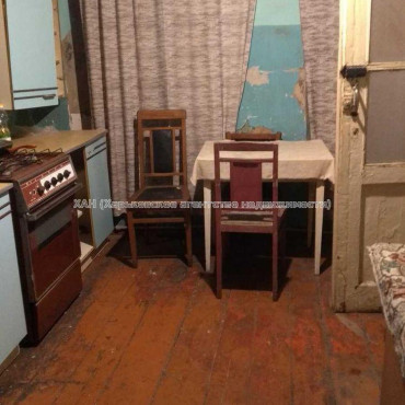 Продам квартиру, Фейербаха площ. , 3  ком., 50 м², советский ремонт 