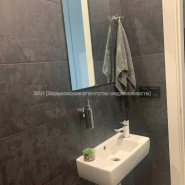 Продам квартиру, Победы просп. , 2  ком., 77 м², евроремонт 