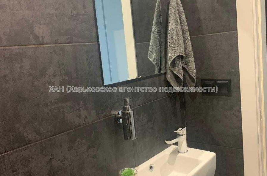 Продам квартиру, Победы просп. , 2  ком., 77 м², евроремонт 