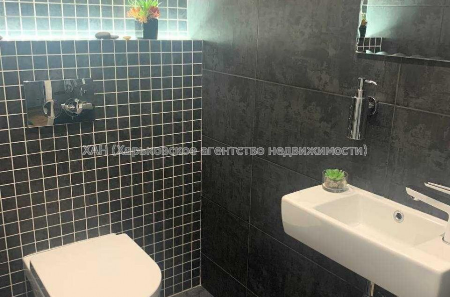 Продам квартиру, Победы просп. , 2  ком., 77 м², евроремонт 