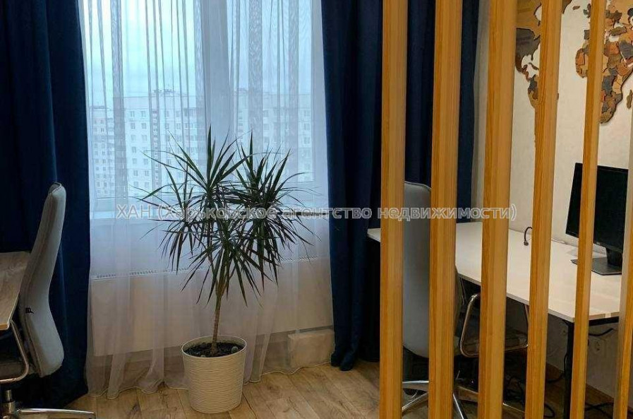 Продам квартиру, Победы просп. , 2  ком., 77 м², евроремонт 