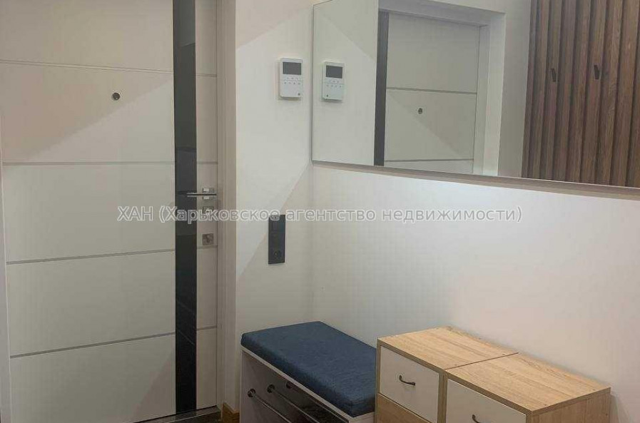 Продам квартиру, Победы просп. , 2  ком., 77 м², евроремонт 