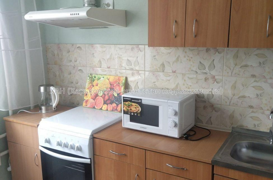 Сдам квартиру, Валентиновская ул. , 1  ком., 37 м², евроремонт 