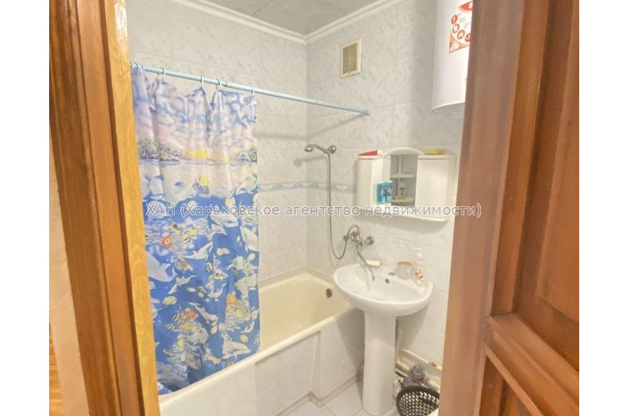 Здам квартиру, Защитников Неба ул. , 2 кім., 45 м², советский ремонт 