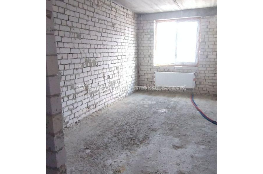 Продам квартиру, Валентиновская ул. , 1  ком., 40 м², без внутренних работ 