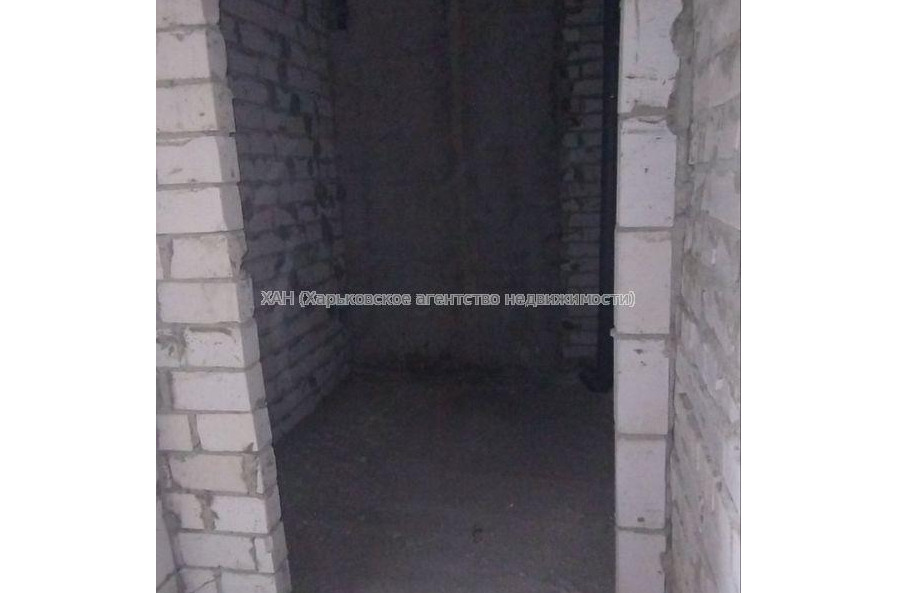 Продам квартиру, Валентиновская ул. , 1  ком., 40 м², без внутренних работ 