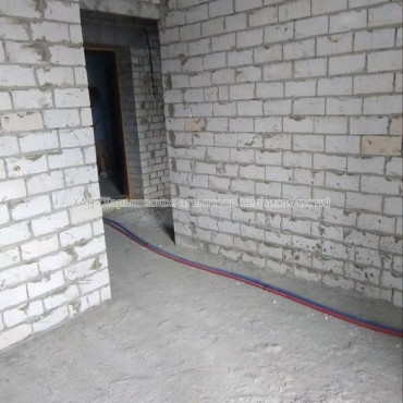 Продам квартиру, Валентиновская ул. , 1 кім., 40 м², без внутренних работ 