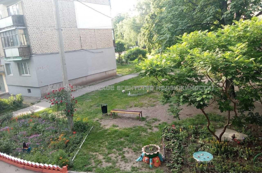 Продам квартиру, Байрона пр-т , 2  ком., 43 м², косметический ремонт 