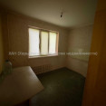 Продам квартиру, Амосова ул. , 4 кім., 81 м², косметический ремонт 