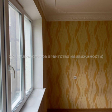 Продам квартиру, Амосова ул. , 4  ком., 81 м², косметический ремонт 