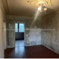 Продам квартиру, Амосова ул. , 4  ком., 81 м², косметический ремонт 