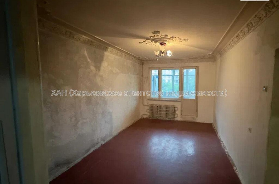 Продам квартиру, Амосова ул. , 4  ком., 81 м², косметический ремонт 