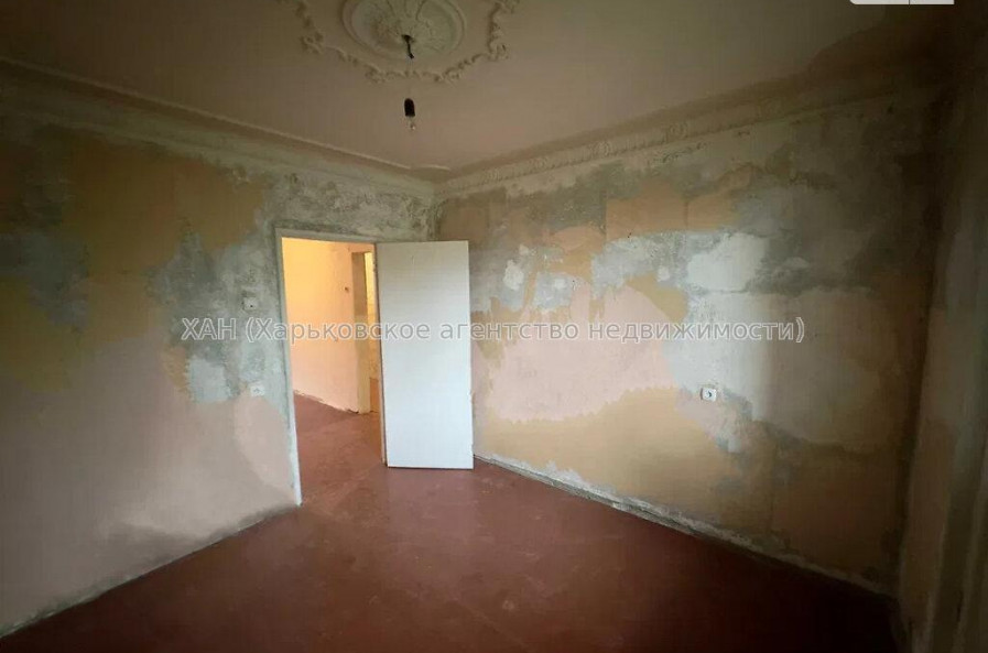 Продам квартиру, Амосова ул. , 4  ком., 81 м², косметический ремонт 