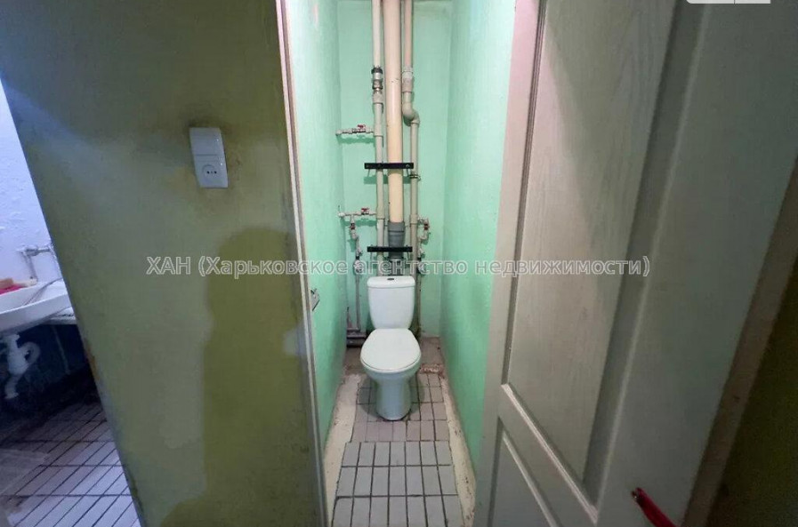 Продам квартиру, Амосова ул. , 4  ком., 81 м², косметический ремонт 